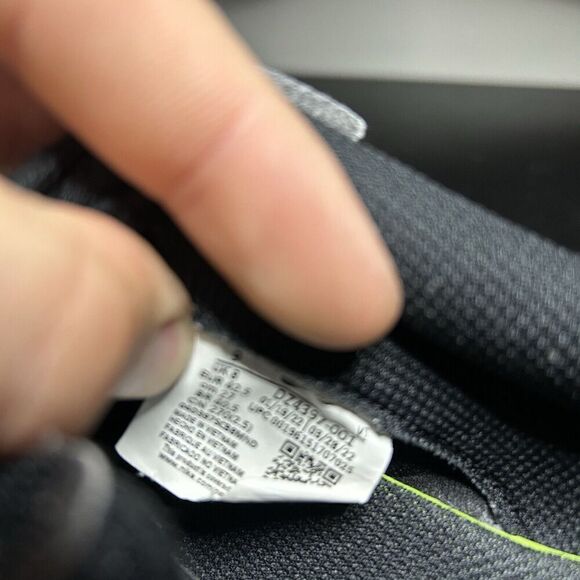 Nike Air Max Pre-Day Running Trainers Sneakers Black Gum DZ4397-001 Men's Sz 9 - Picture 6 of 10